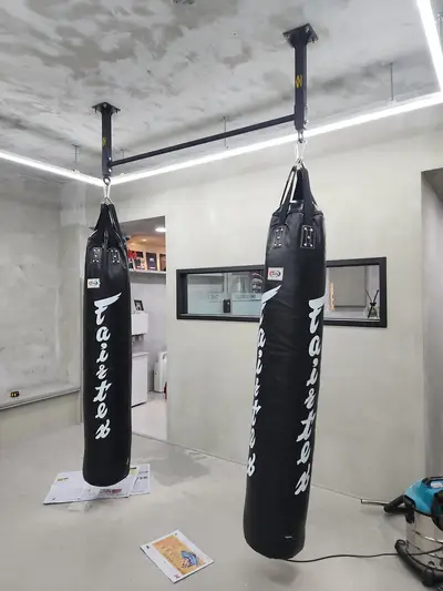 체육관 콘크리트 천장 샌드백 브라켓 설치 업체 비용 현장 사진